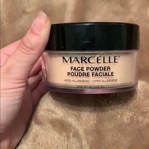 FULL MARCELLE FACE POWDER